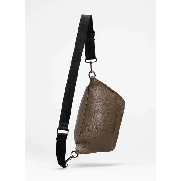 Tavik Sling Bag